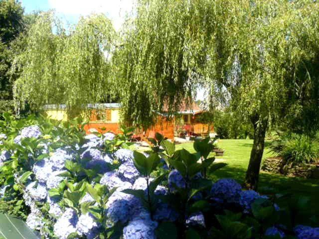 La Cle Des Roulottes Hotel Pluvigner ภายนอก รูปภาพ